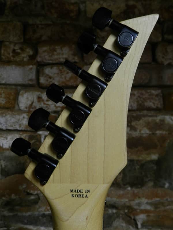 Kaman GTX-33 with Hamer/Schaller FloydRose trem, Pink Crackle