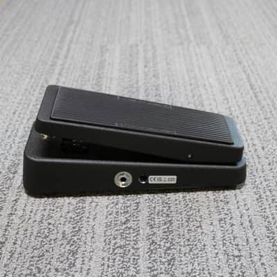 Dunlop GCB95 Cry Baby Wah Guitar Effects Pedal image 4