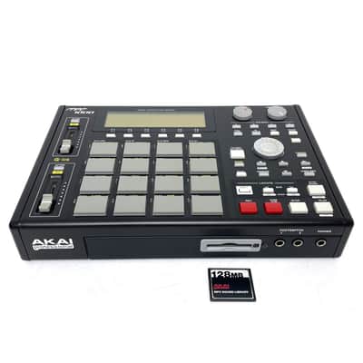 Akai MPC1000 Music Production Center w/ 128 MB of internal memory & 128MB CF card / Later Model Integrated Pad Sensor 2004 - 2013 - Black Worldwide Shipment image 2
