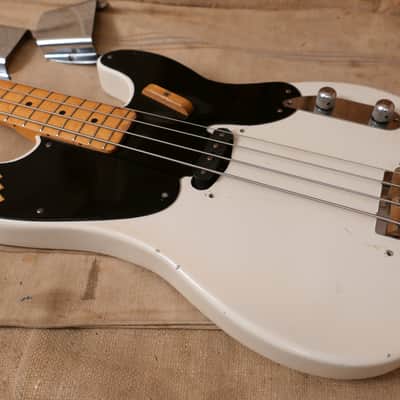 Fender Precision Bass 1952 - White - Refin image 17