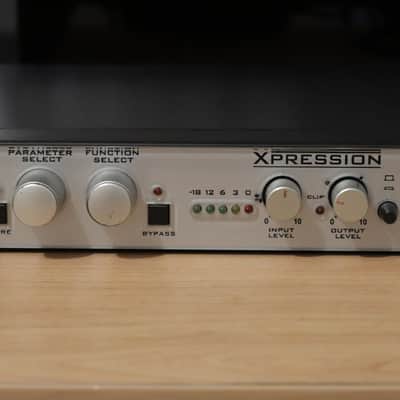 Rocktron Xpression Guitar/Bass Multi-Effects Processor image 3