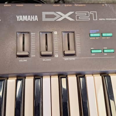 Yamaha DX21 Programmable Algorithm Synthesizer image 3
