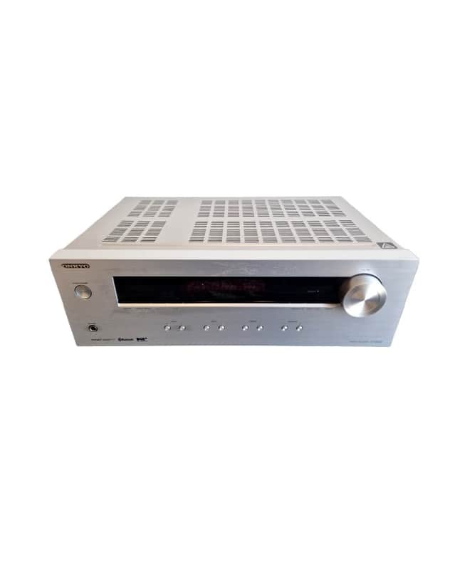 Onkyo TX-8220 - Receivers - Silver - Very Good w/ remote image 1