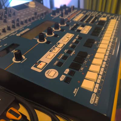 Yamaha RM1x Sequence Remixer 2000s - Blue image 5