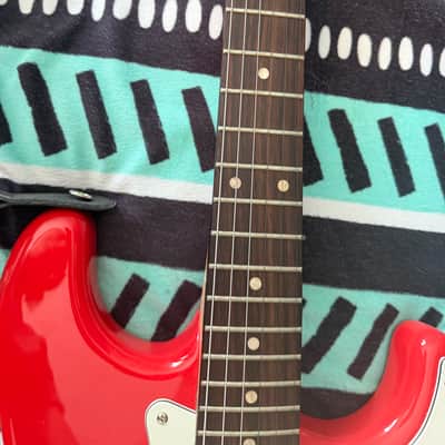 Squier Standard Stratocaster with Maple Fretboard 2001 - 2018 - Candy Apple Red image 13