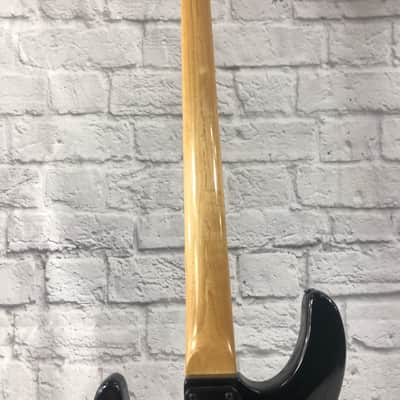Peavey Foundation 4 String Bass Guitar Black image 6