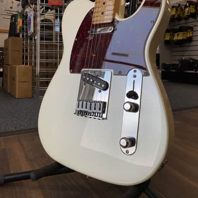 Fender Player II Modified Telecaster Maple Fingerboard Olympic Pearl 2025 - Present - Olympic Pearl with Gig Bag image 1