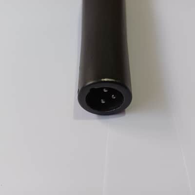 Shure SM57 Cardioid Dynamic Microphone - with zip case and mic clip image 12