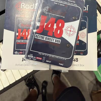 Radial J48 Active Direct Box 2010s - Blue image 2