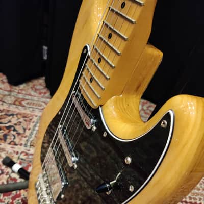 Fender Alternate Reality Series Sixty-Six HSS with Maple Fretboard 2019 - Natural image 8