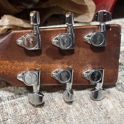 Martin 000C JR-10E Streetmaster 2023 - 2024 - Distressed Natural image 19