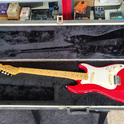 Fender Bullet S-2, USA, One Owner Maple Fretboard 1983 - Red image 2