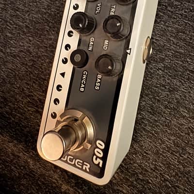 Mooer 005 Fifty-Fifty 3 Micro Preamp | Reverb