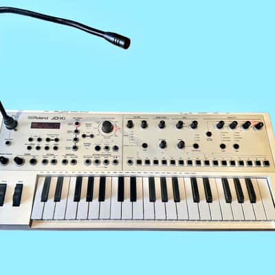 Roland JD-Xi 37-Key Analog/Digital Crossover Synthesizer 2015 - Present - White