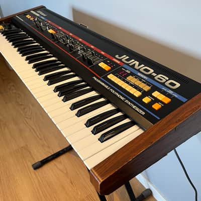 Roland Juno-60 61-Key Polyphonic Synthesizer 1982 - 1984 Black