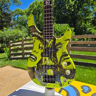 Squier MB-4 Modern Bass 2002 - 2010 - Skull and Crossbones image 25
