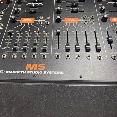 MACBETH STUDIO SYSTEMS M5(serialnumber 30) 2005 - Black image 1
