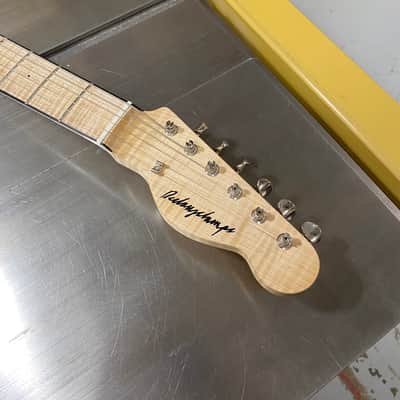 Deslongchamps Telecaster 2022 - Tobacco Burst image 8