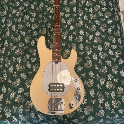 Sterling SUB StingRay Ray4 2018 - Present - Vintage Cream image 1