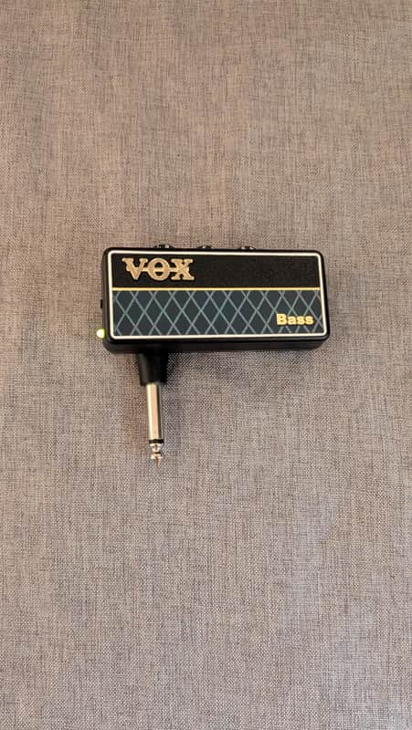 Vox amPlug 2 Bass Battery-Powered Bass Guitar Headphone Amplifier 2015 - 2019 - Black / Blue Diamond image 1
