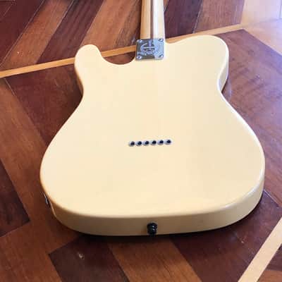 2011 Fender Deluxe Series 60th Nashville Mexico  Transparent Honey Telecaster Electric Guitar case image 19