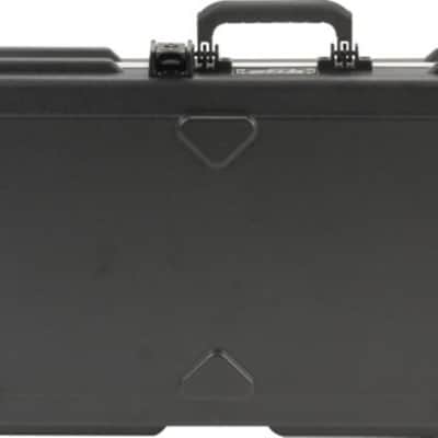 SKB Cases Molded Hardshell Case with Plush Foam Interior, TSA Latch, and Over-Molded Handle for Fender Jaguar or Fender Jazzmaster Guitar image 3