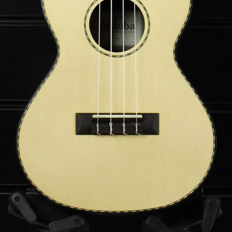 Cordoba 21T Tenor ukulele Natural
