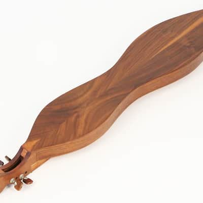 1989 Richard & Denise Wilson (Diamond Designs) "Hearts" Dulcimer - Like New with Case & Paperwork! image 9