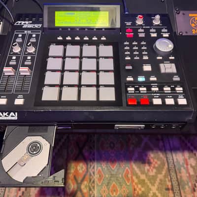 Akai MPC2500 Music Production Center 2005 - 2013 - Black image 4