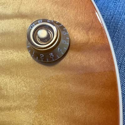 Gibson Les Paul Standard '60s Unburst DEMO image 5