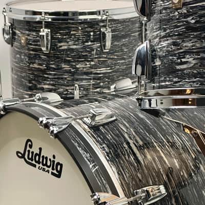 Ludwig 22/13/16" Classic Maple Fab Outfit - Black Oyster Pearl image 2