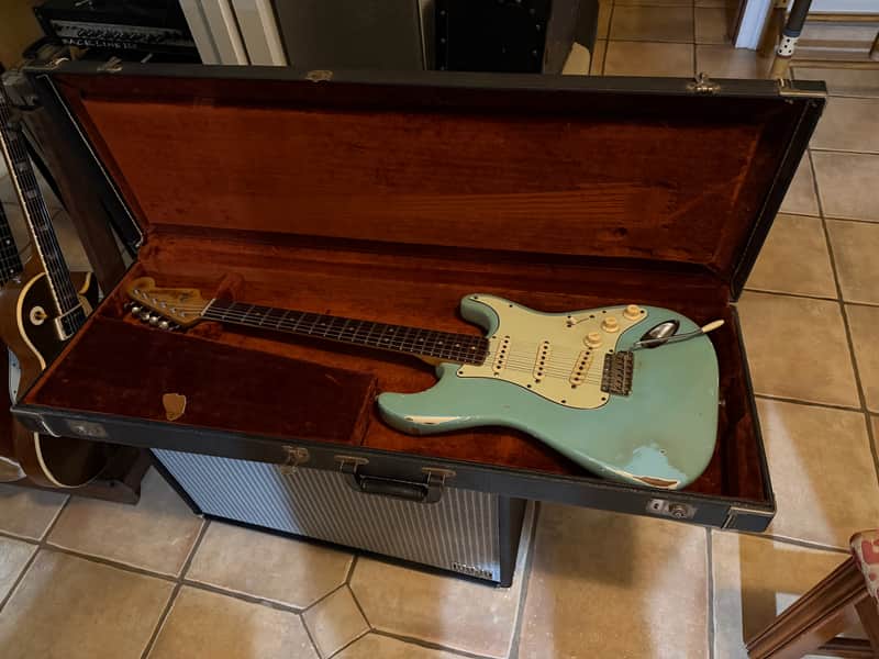 Fender Stratocaster 1964 - Daphne Blue old refin - Very Good