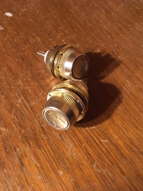 Fender Strap Locks Gold image 1
