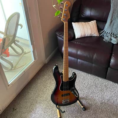 ‘03 Fender American Deluxe Jazz Bass W/HSC image 2