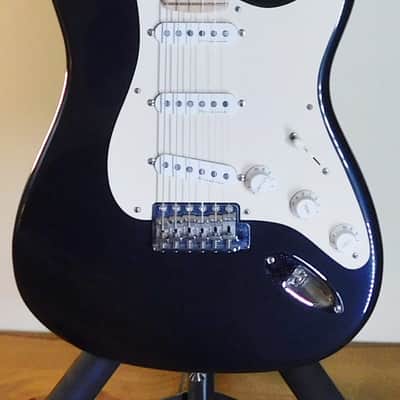 2010 Fender Custom Shop Eric Clapton Stratocaster Mercedes Blue ! image 3