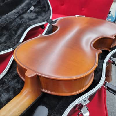 Bucharest 16" Viola Outfit with Casr and Bow model 31055H - Violin burst image 13