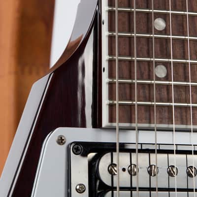 Gibson Flying V 70s, Dark Walnut | Demo image 9