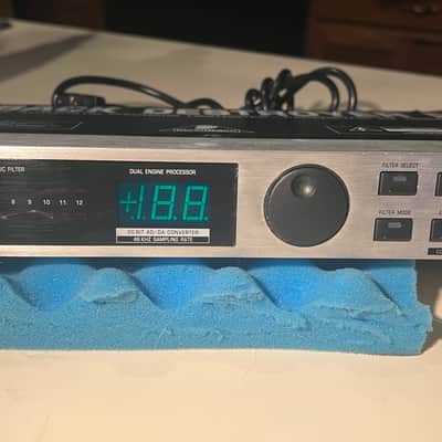 Behringer Feedback Destroyer Pro DSP1100P with IEC power cable and rack mount bolts & washers image 4