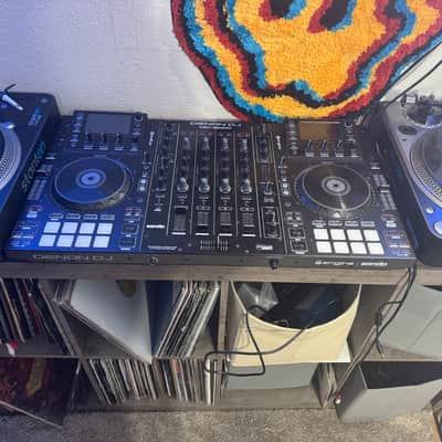 Denon MCX8000 4-Channel Standalone DJ Player / Controller with Travel Case image 1