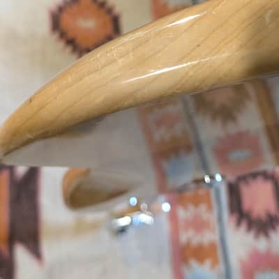 Fender American Vintage '75 Jazz Bass with Maple Fretboard 1999 - 2012 - Natural image 9