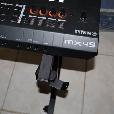 Yamaha MX49 Synthesizer 2016 - Present - Black image 4