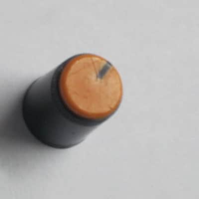 ONE lightly used / mostly very clean (top side has some short scratches) genuine Boss DF-2 KNOB, fits split shaft shaft (stem) mid 1980s - early 1990s - TOP: orange with black marker // SIDEs: black // hard plastic (NO pedal / NO other items) image 10