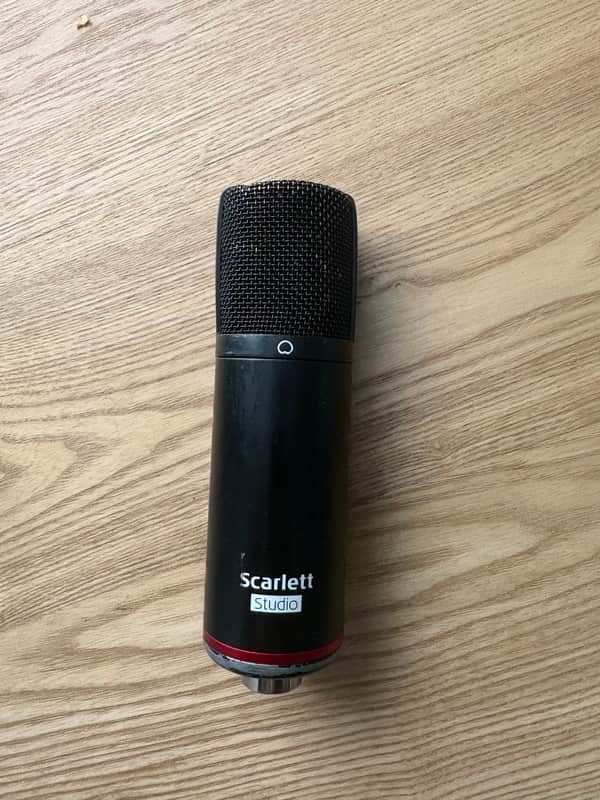 Scarlett Microphone image 1