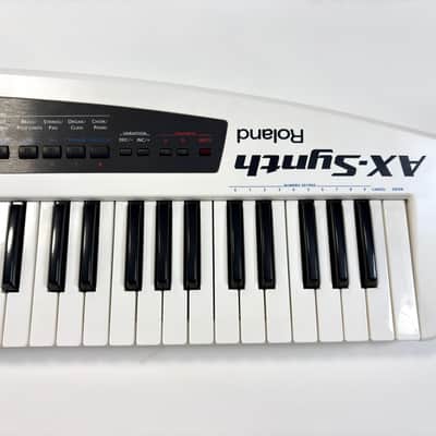 Roland AX-Synth 49-Key Shoulder Synthesizer White image 10