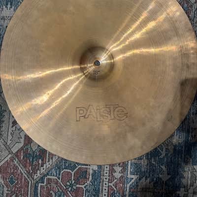 Paiste 18" 2002 Medium 1977 Black Label image 2