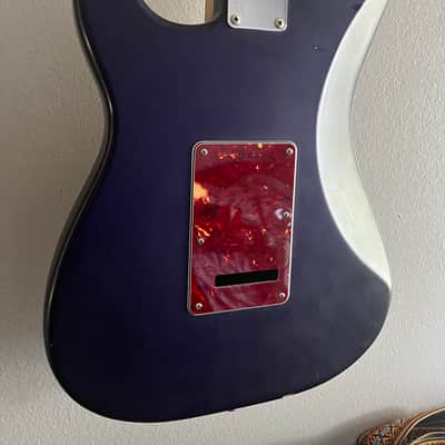 Fender Standard Stratocaster with Rosewood Fretboard 1998 - 2005 - Purple image 5