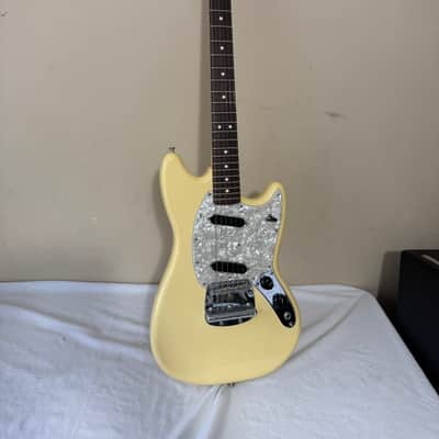 Fender American Performer Mustang Electric Guitar image 8
