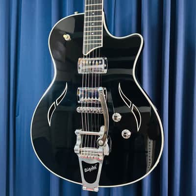 Taylor T3/B 2009 - Present - Black image 2