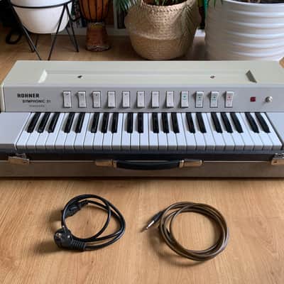 Hohner Symphonic 31 '60s - wooden image 8