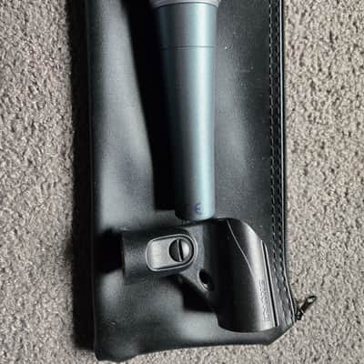 Shure BETA 57A Microphone image 2